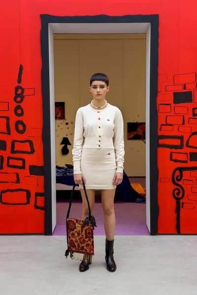 Look 22
